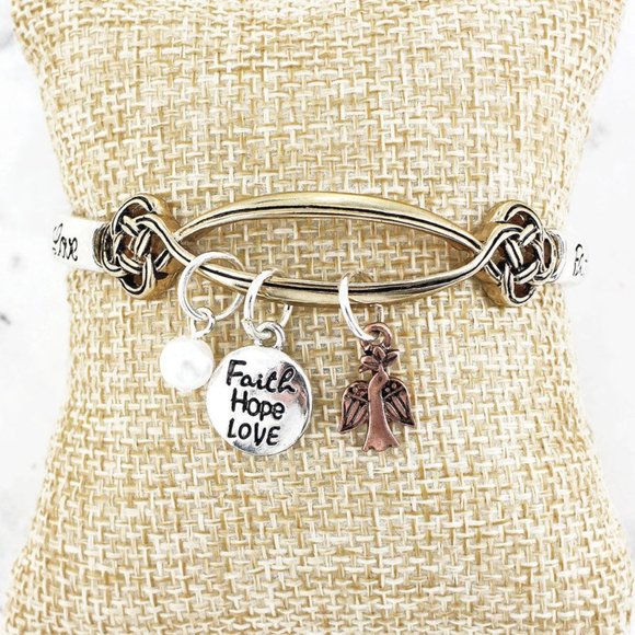 Jewelry - NWT Tri-Color Charm Bracelet